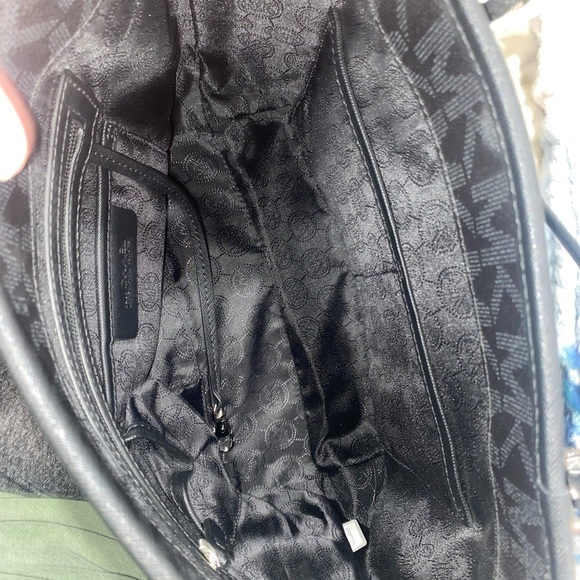 Michael Kors Black Tote Bag- NEVER worn - Picture 7 of 11
